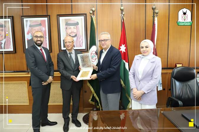 “Yarmouk University and Al-Razi Pharmacy Group Sign a Cooperation Agreement to Provide Training Opportunities for Students and to Renovate the Simulated Pharmacy” 