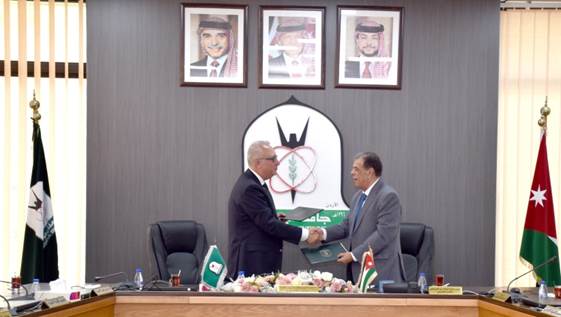 Signing a Memorandum of Understanding for Training Services Between "Al-Yarmouk" and The Jordan Pharmacists Syndicate