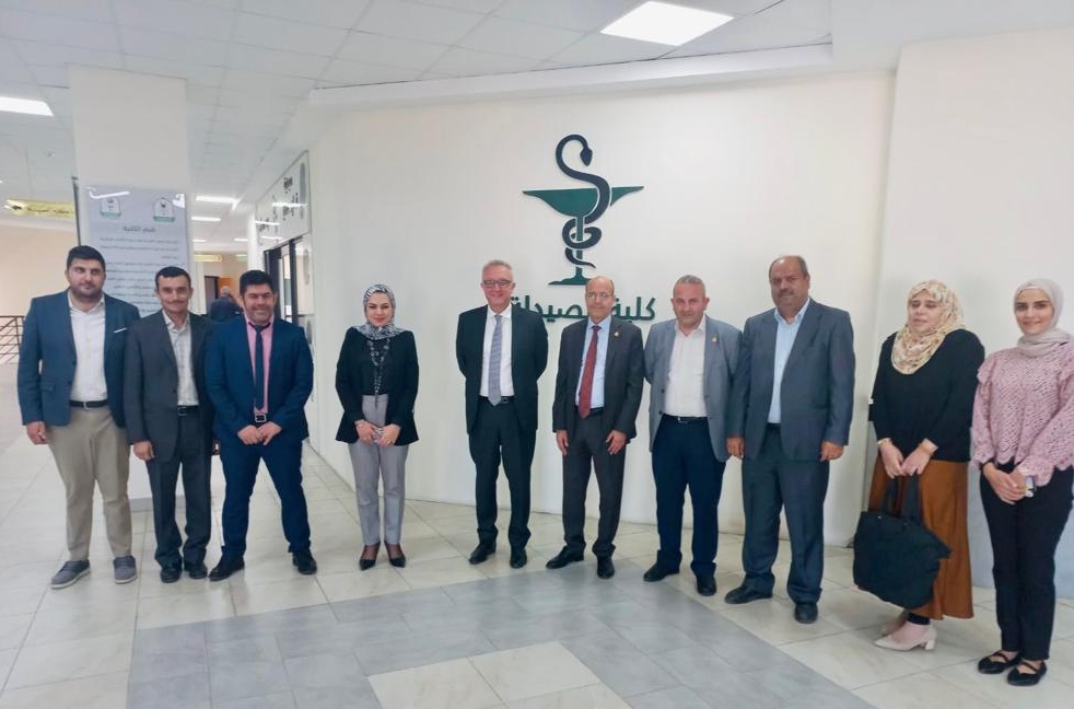 A visit by the President of Yarmouk University to the Faculty of Pharmacy