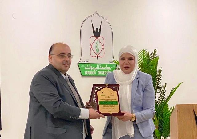 Yarmouk Pharmacy Faculty Concludes Academic Year with Honoring Ceremony and Warm Farewells