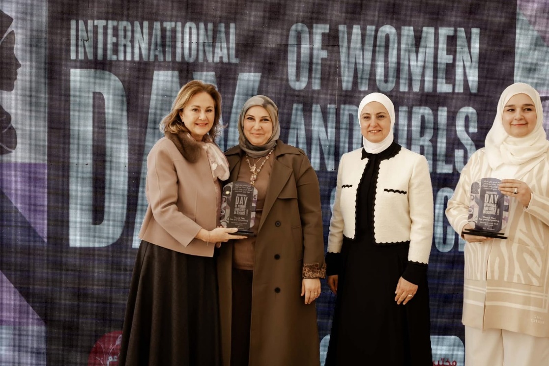 Faculty of pharmacy at Yarmouk participate in the scientific panel discussion entitled 